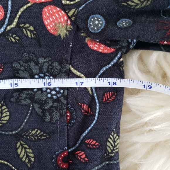 GUC LOFT Dark Navy Floral Strawberry Fringed Hem Open Cropped Boho Jack… - Picture 10 of 13